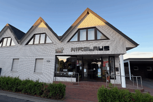 Bild 1 von Nikolaus-Apotheke